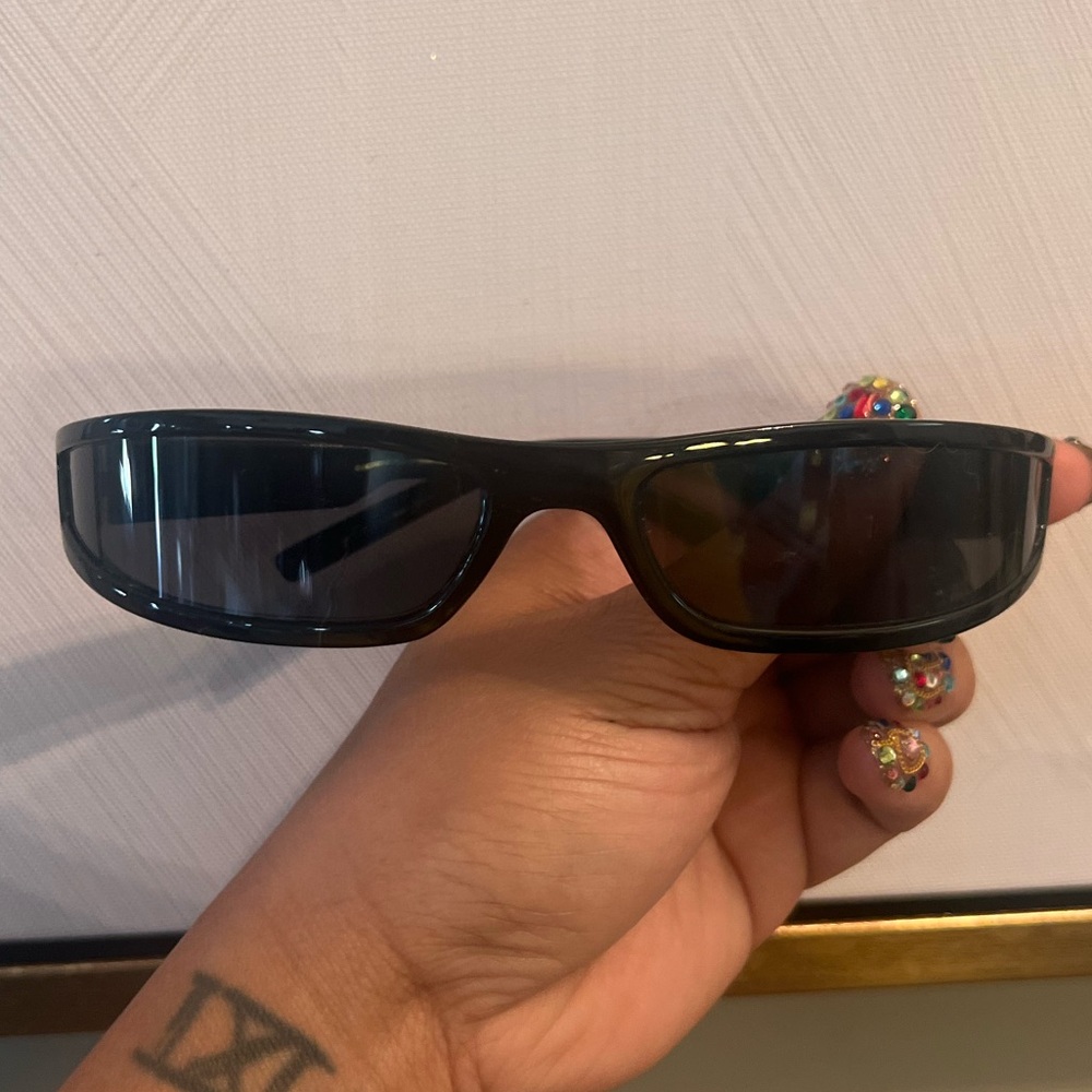 Statement Y2k shades